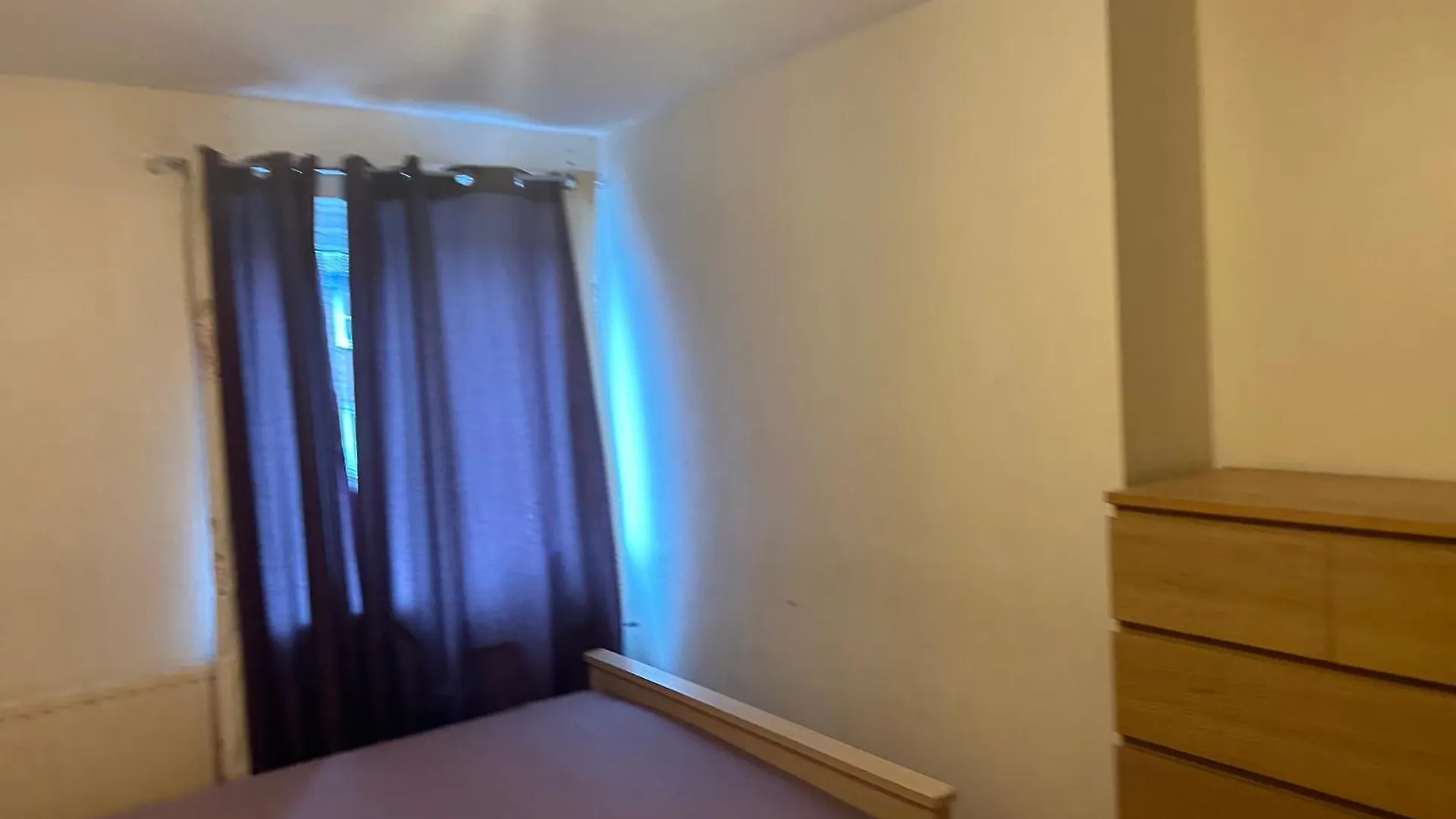 منزل للإقامة Home Away From Home بلمستيد